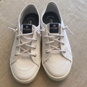 Sperry Topsiders